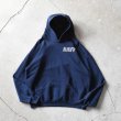 画像1: US.NAVY スウェットパーカー　 "MADE IN USA"　 表記L  (1)