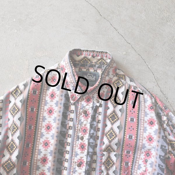 画像4: 1990s WOOLRICH ネイティブ柄BDシャツ　 表記L  (4)