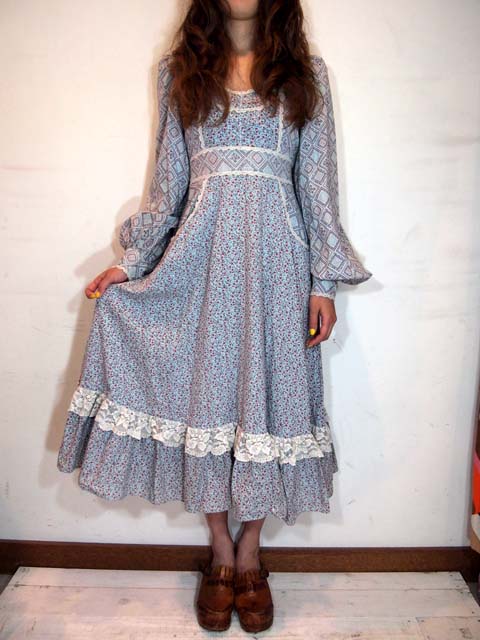 【GUNNE SAX ガンネサックス】小花柄ワンピース