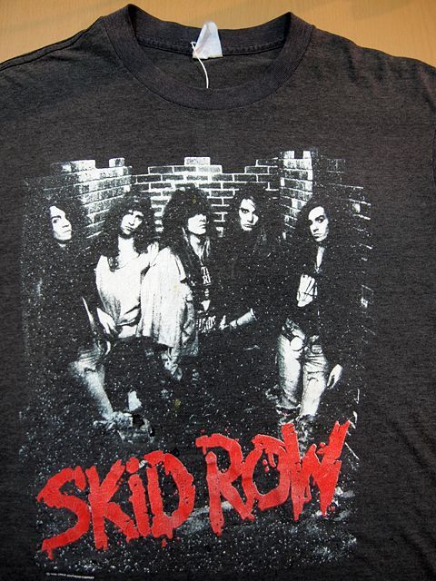 1980s【SKID ROW】バンドTシャツ　“YOUTH GONE WILD”