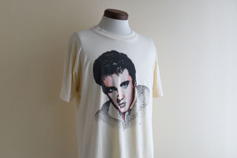 ELVIS Unforgettable Tシャツ　　　ビンテージ　USA